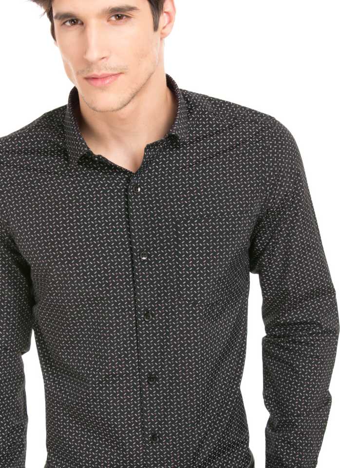 Men Slim Fit Printed Cut Away Shirt